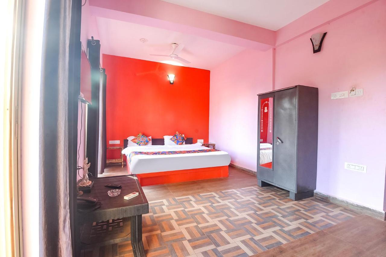 Hotel Fabexpress The Voyage Morjim Zewnętrze zdjęcie