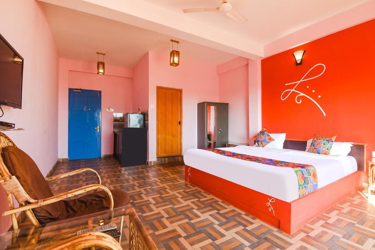 Hotel Fabexpress The Voyage Morjim Zewnętrze zdjęcie