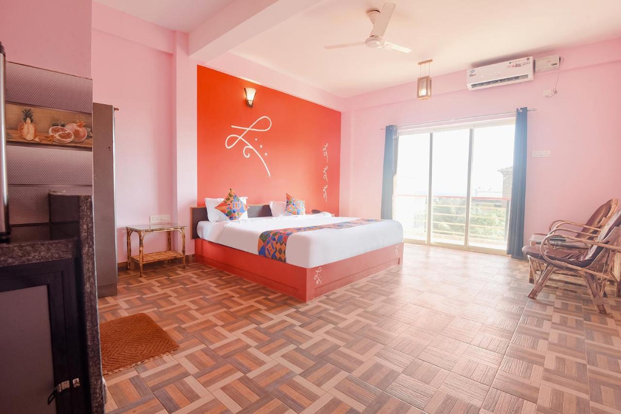 Hotel Fabexpress The Voyage Morjim Zewnętrze zdjęcie