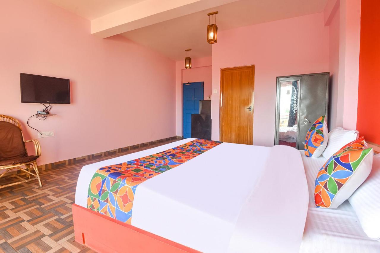 Hotel Fabexpress The Voyage Morjim Zewnętrze zdjęcie
